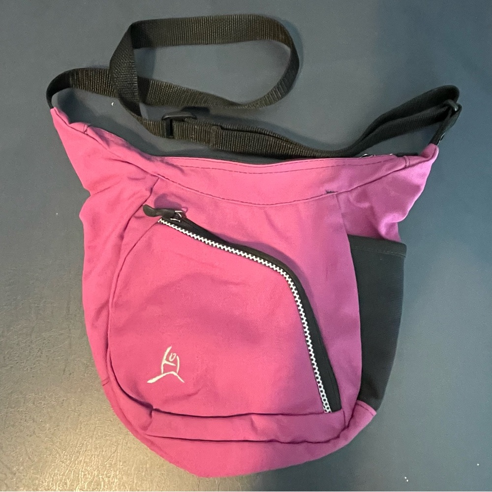 OVERLAND EQUIPMENT Pink Canvas Crossbody Travel Logo Hiking Shoulder Bag Purse - Picture 4 of 8
